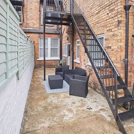Ground Floor Apartment Скарборо Екстер'єр фото